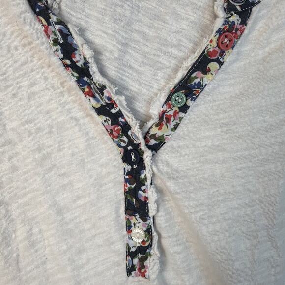 Anthropologie Postmark Henley Women’s Lg Cream Bohemian Floral Ruffle Cottage - Picture 3 of 8